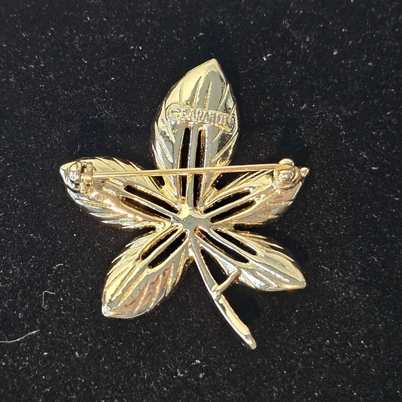 Vintage Signed Sarah Coventry Gold Tone Leaf Brooch - Picture 6 of 6